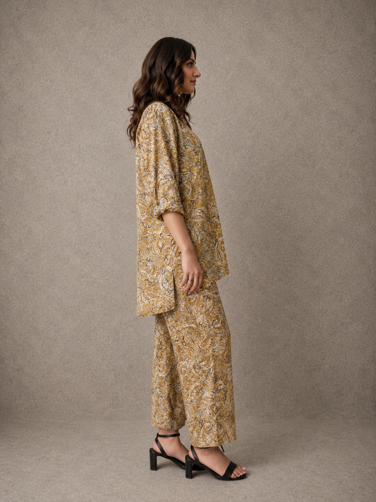 Printed Georgette Co-Ord Set – Golden Paisley
