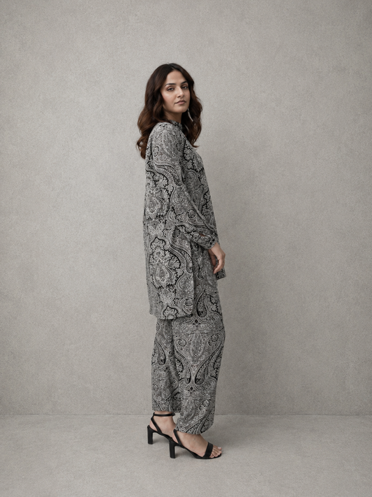 Printed Georgette Co-Ord Set – Monochrome Paisley